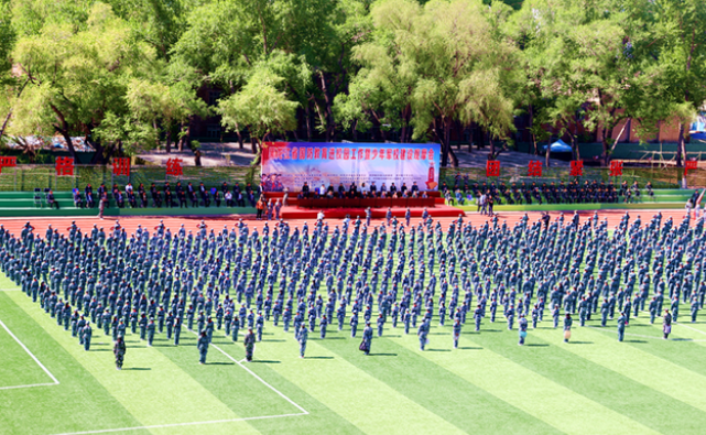 黑龙江省军地联合推动国防教育进校园